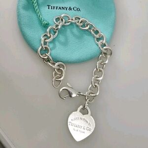 Tiffany & Co. 💯 % Auth Return to Tiffany Heart Tag Bracelet w/ Box ✨EUC✨Sz7.5